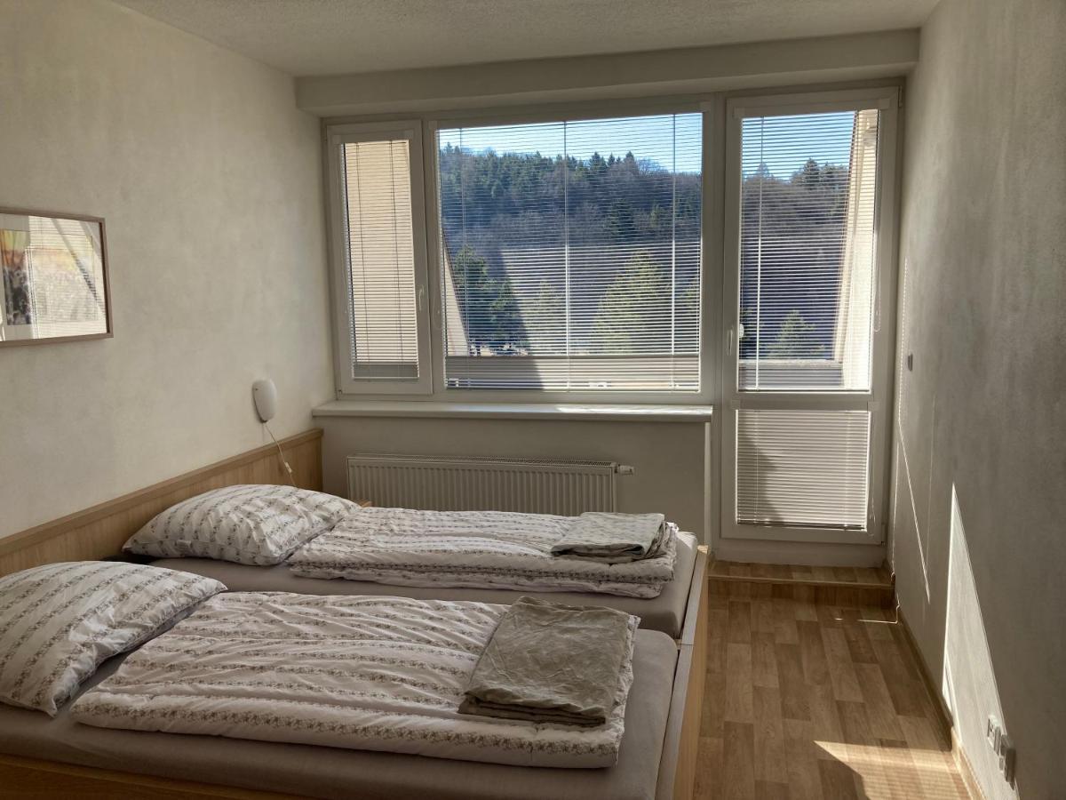Apartman Vsemina 300 Exteriör bild